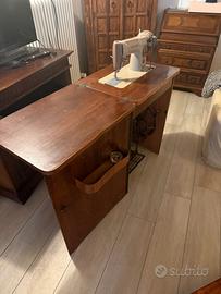 Macchina da cucire Singer 191M a pedale con mobile