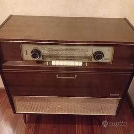 Radio giradischi vintage Grundig