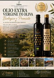 Bottiglia di vetro contenente olio da 0.75