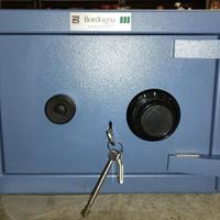 Cassaforte a muro professionale Bordogna