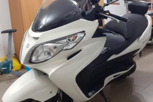 Scooter Suzuki Burgman AN400