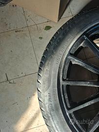 4 Pneumatici Pirelli Winter 225/50 R18 95H Runflat