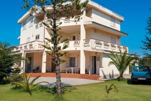 Appartamento in villa vista Mare Pet Friendly