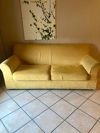 Divano letto giallo