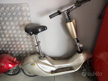 monopattino batteria 