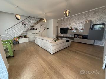 Mira centro ampio e recente appartamento duplex