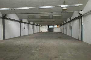 Immobile di 500 m² con 1 locale a Sesto Fiorentino