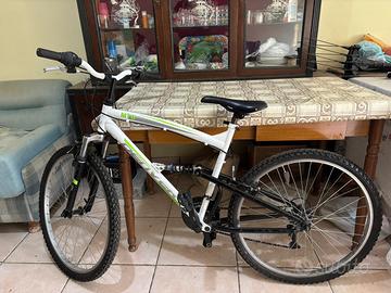 Bicicletta mount bike Denver 26