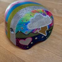 Casco bici con luci per bimba colorato e sicuro