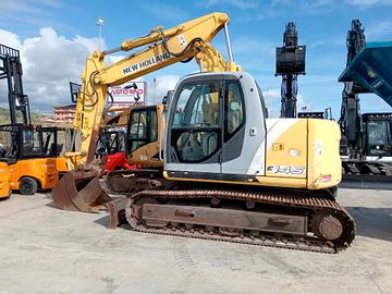 Escavatore New Holland E 145 braccio triplice
