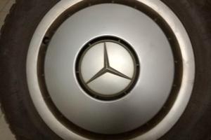 Pneumatici +4 cerchioni +4 copricerchi