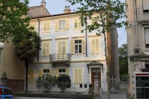 Intera palazzina abitabile ma da ristrutturare