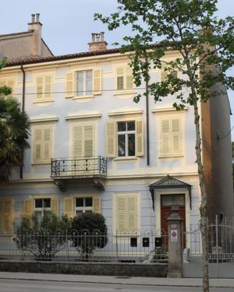 Intera palazzina abitabile ma da ristrutturare