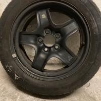 Gomme da neve per opel erano montate sulla zafira