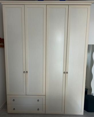 Grande armadio 4 ante +2 casetti- 2,40x2,70m