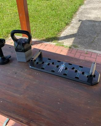 set attrezzi da palestra
