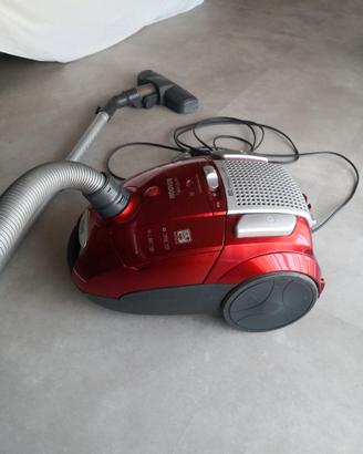 Aspirapolvere Hoover Telios plus con sacco.