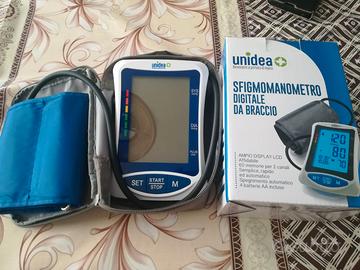 Misuratore di pressione da braccio digitale