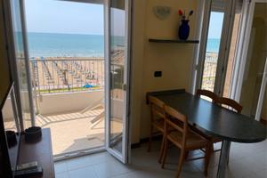 Frontemare/piscina/camera+nicchia/4-5pax/pz Milano