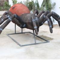 Ragno statuario statua alta qualita