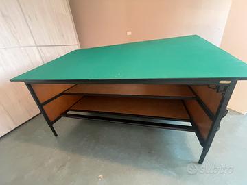 Tavolo da modellista o architetto reclinabile