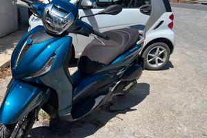 Beverly 300 HPE