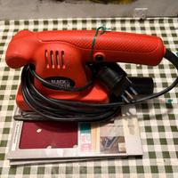 Smerigliatrice a vibrazione con carta vetrata