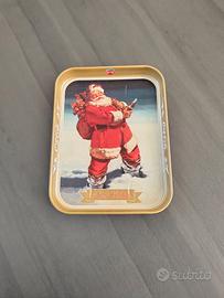 Vassoio da collezione Coca-Cola con un'illustrazio