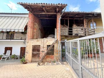 CASA SEMINDIPENDENTE A ROCCA CANAVESE