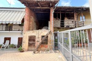 CASA SEMINDIPENDENTE A ROCCA CANAVESE