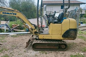 escavatore komatsu