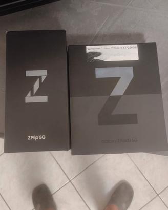 samsung galaxy fold è flip