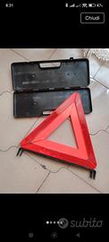 triangolo emergenza auto 