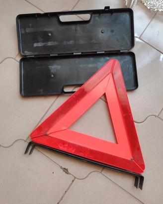 triangolo emergenza auto 