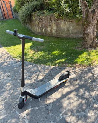 Monopattino elettrico Fantic X2 500W