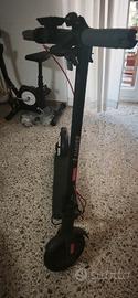 monopattino navee v25i Pro 