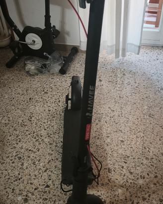 monopattino navee v25i Pro 