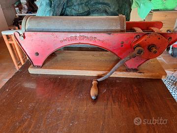 insaccatrice manuale per salami 