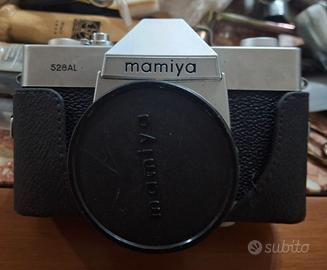 Macchina fotografica MAMIYA anni 70/80 completa di