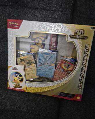 Carte Pokémon -  30° Anniversario  con poster