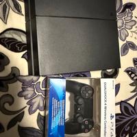 PlayStation 4 500gb + 2 controller