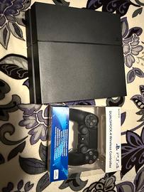PlayStation 4 500gb + 2 controller