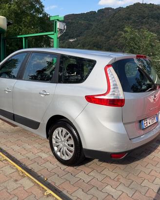 Renault Scenic 1.5 dci Dynamique c/TomTom