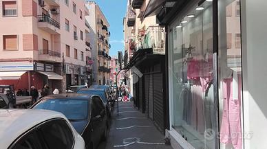 NEGOZIO A SAN GIORGIO A CREMANO