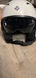 Casco tucano