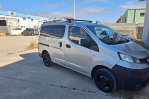 Nissan NV 200