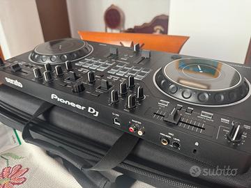 Pioneer DDJ REV1 consolle