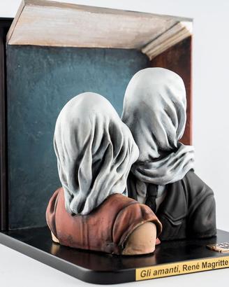 René Magritte “Gli amanti” – opera 3D in resina 