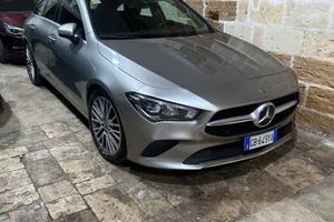 MERCEDES-BENZ CLA 200 d Automatic Shooting Brake