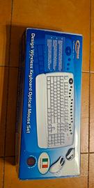 tastiera ottica con mouse.